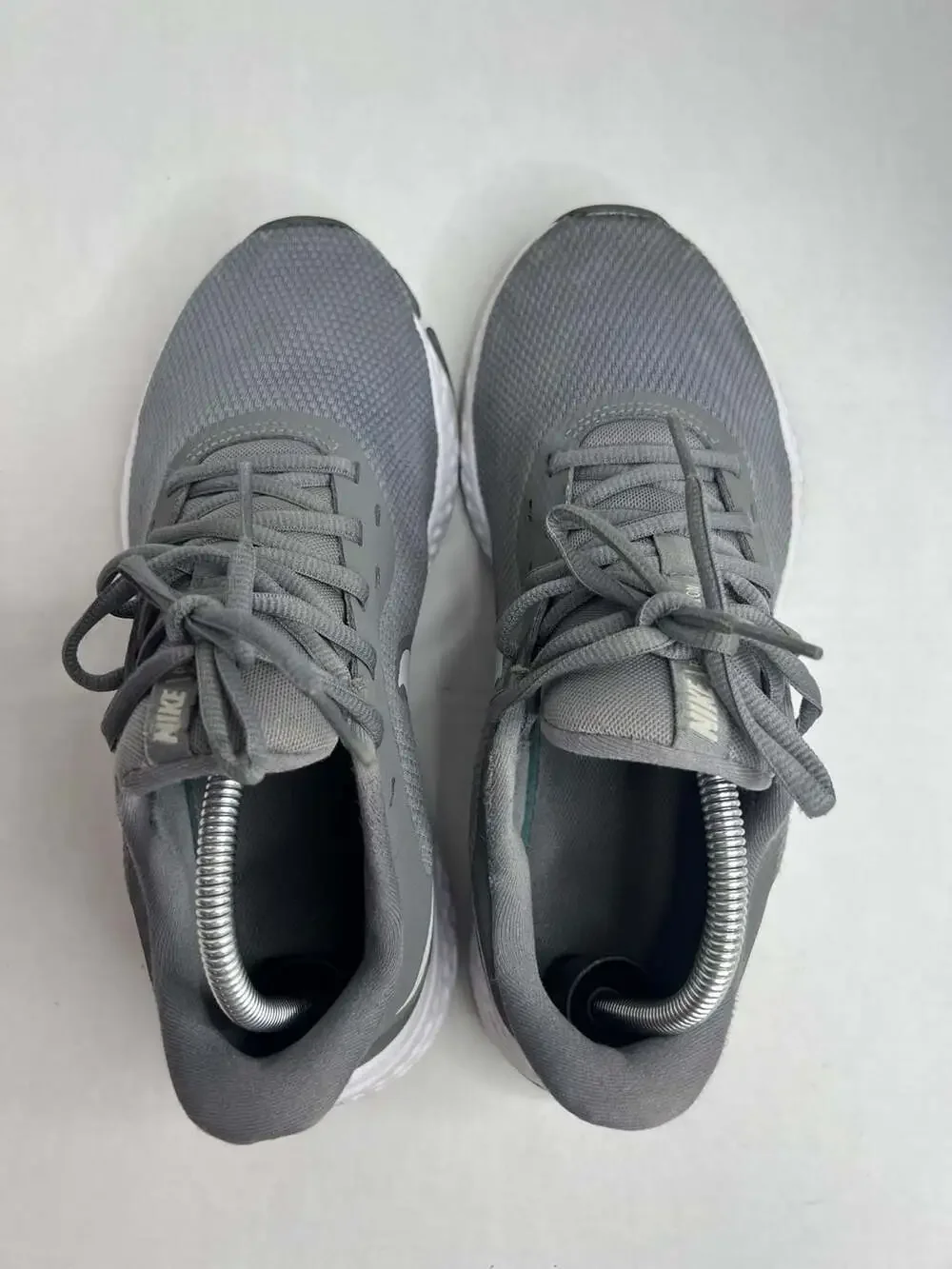 Nike Revolution 5 Running Shoes Cool Grey BQ6714-002 Women's Size 9